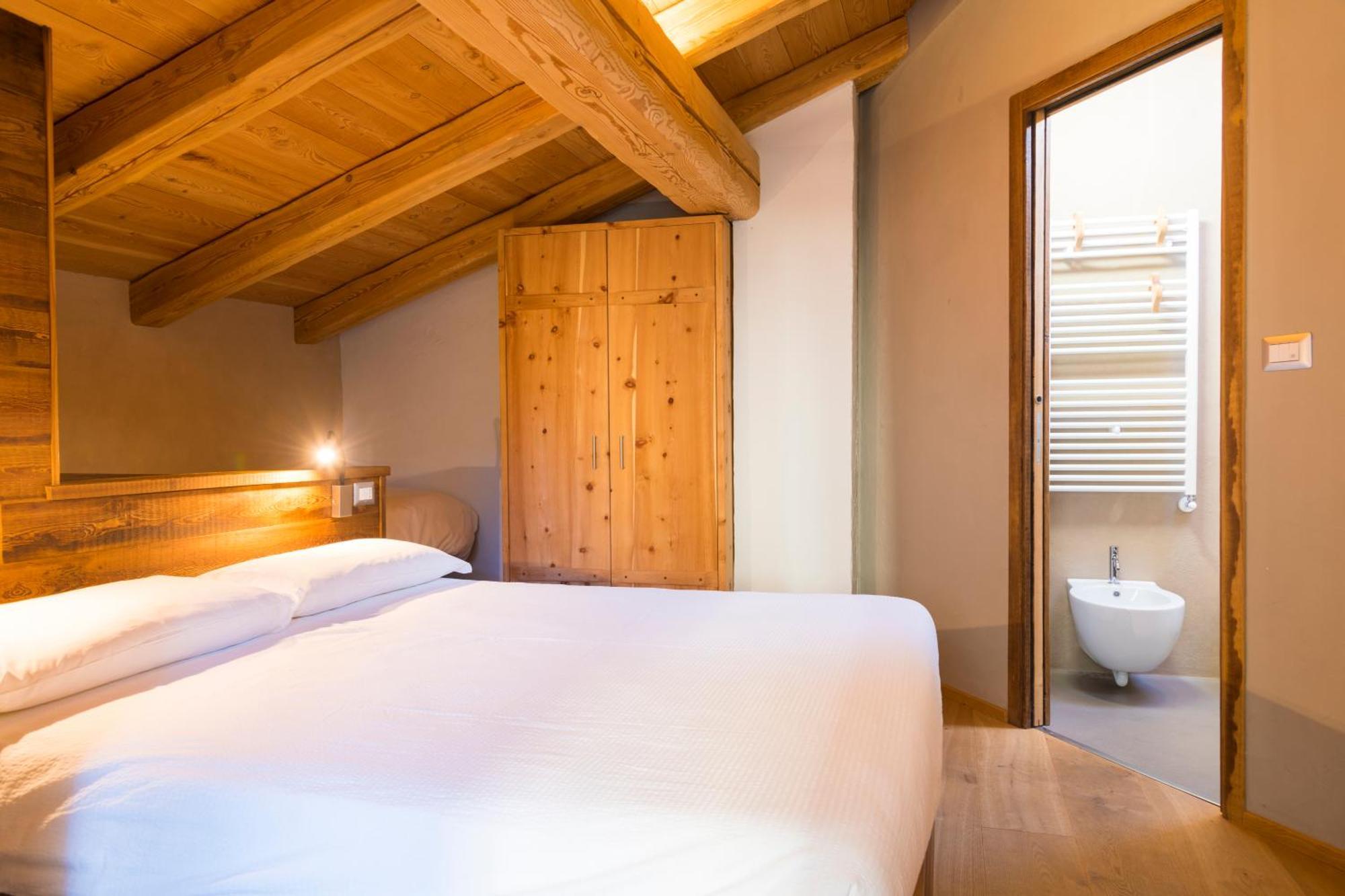 La Placette - Albergo Diffuso E Trattoria Usseaux Εξωτερικό φωτογραφία