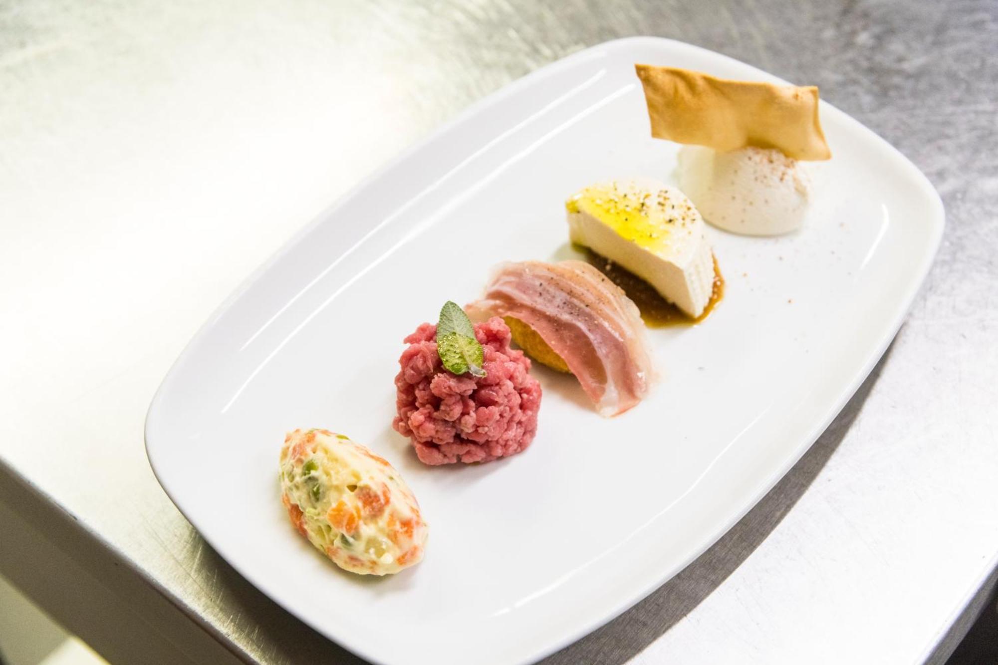 La Placette - Albergo Diffuso E Trattoria Usseaux Εξωτερικό φωτογραφία