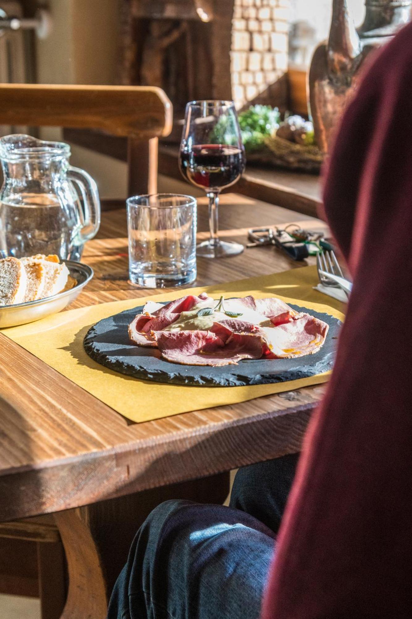 La Placette - Albergo Diffuso E Trattoria Usseaux Εξωτερικό φωτογραφία