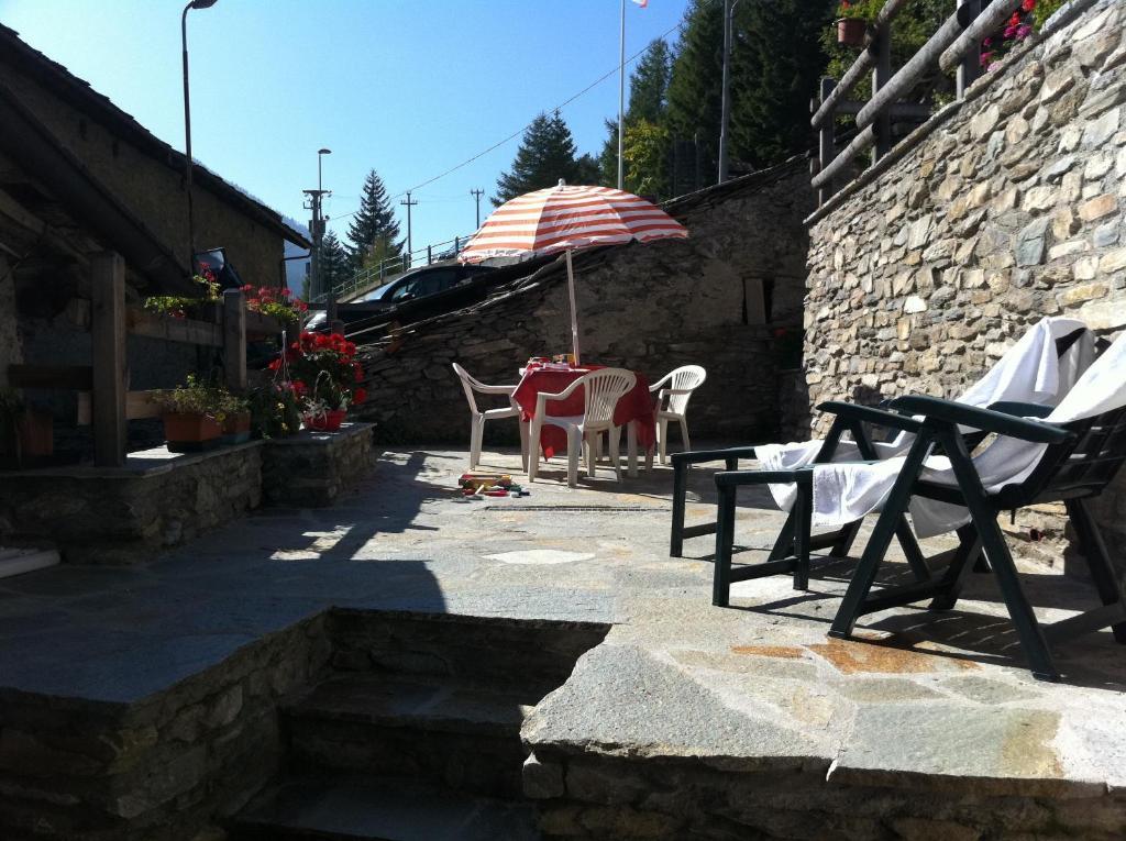 La Placette - Albergo Diffuso E Trattoria Usseaux Δωμάτιο φωτογραφία