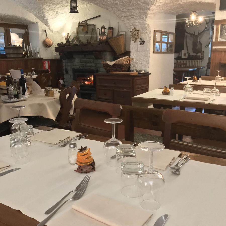 La Placette - Albergo Diffuso E Trattoria Usseaux Εξωτερικό φωτογραφία